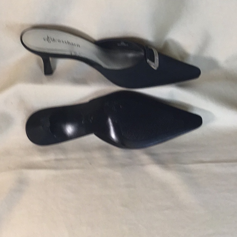 Dressbarn Slides - Picture 4 of 4